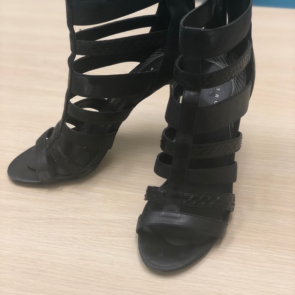 Trouvé Cages Black Heels size 8 - Picture 3 of 4